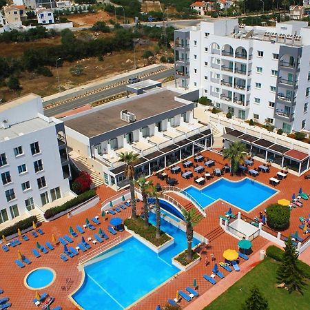 Paramount Hotel Apartments Protaras Esterno foto