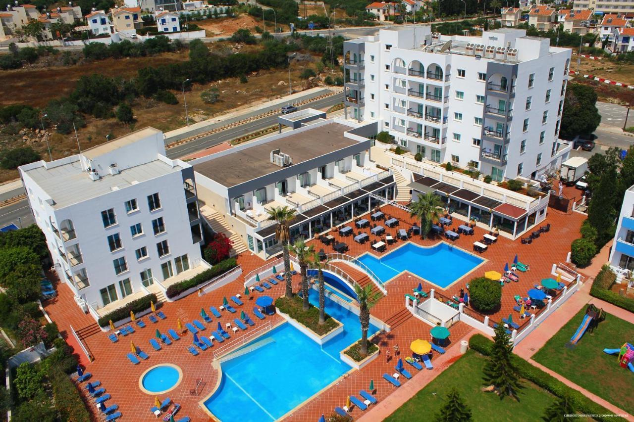 Paramount Hotel Apartments Protaras Esterno foto