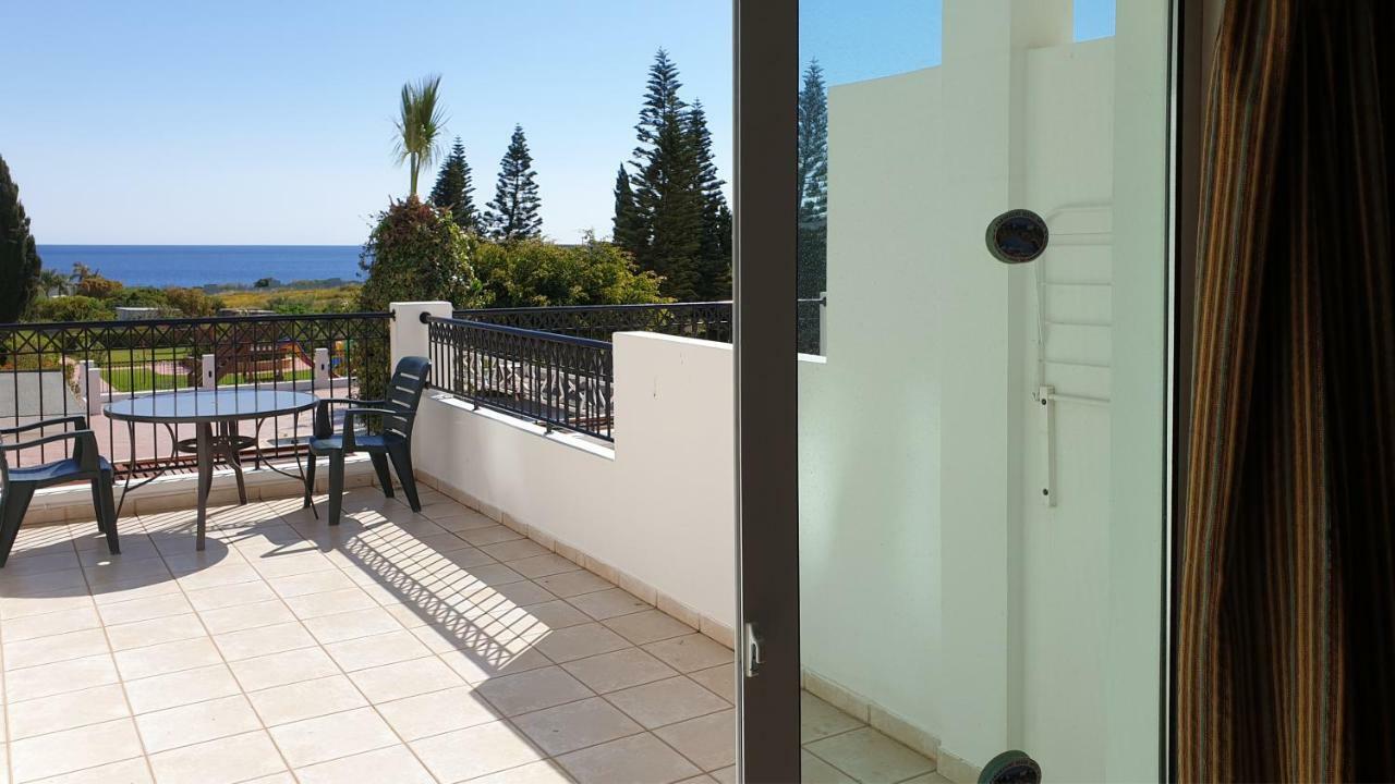 Paramount Hotel Apartments Protaras Esterno foto