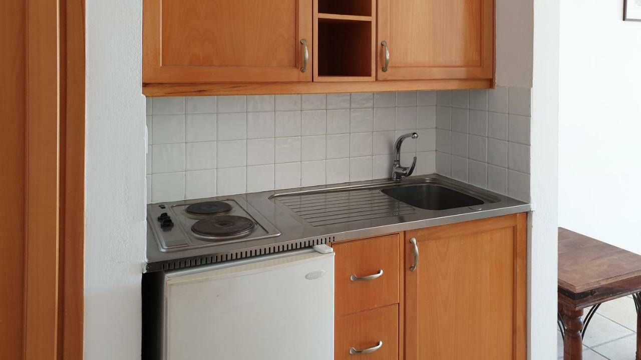 Paramount Hotel Apartments Protaras Esterno foto