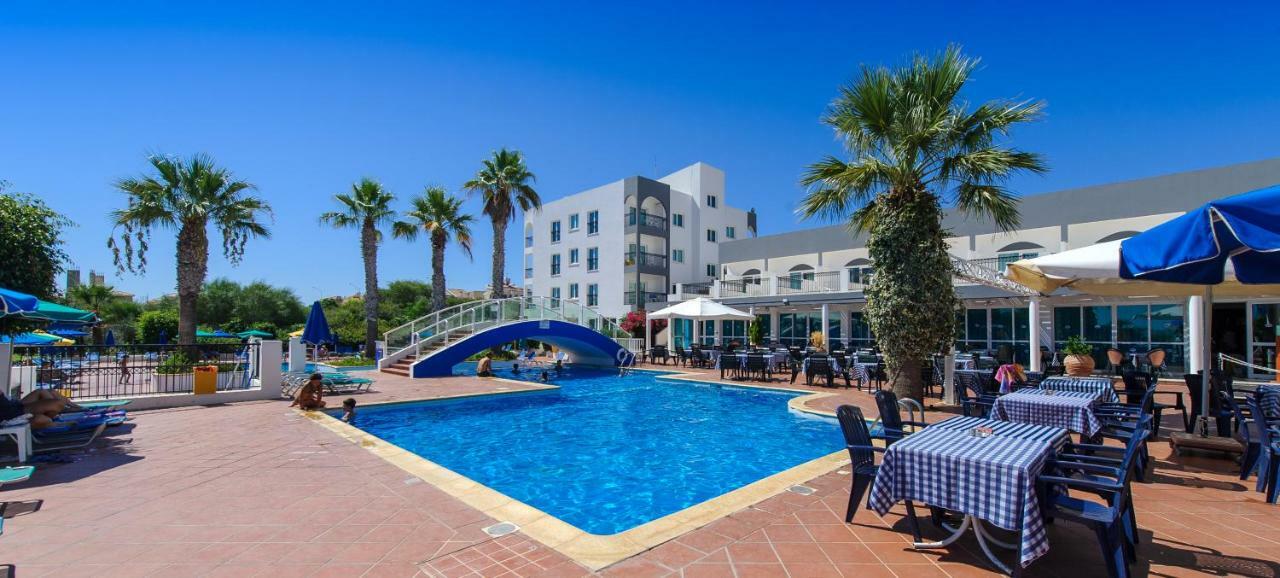 Paramount Hotel Apartments Protaras Esterno foto