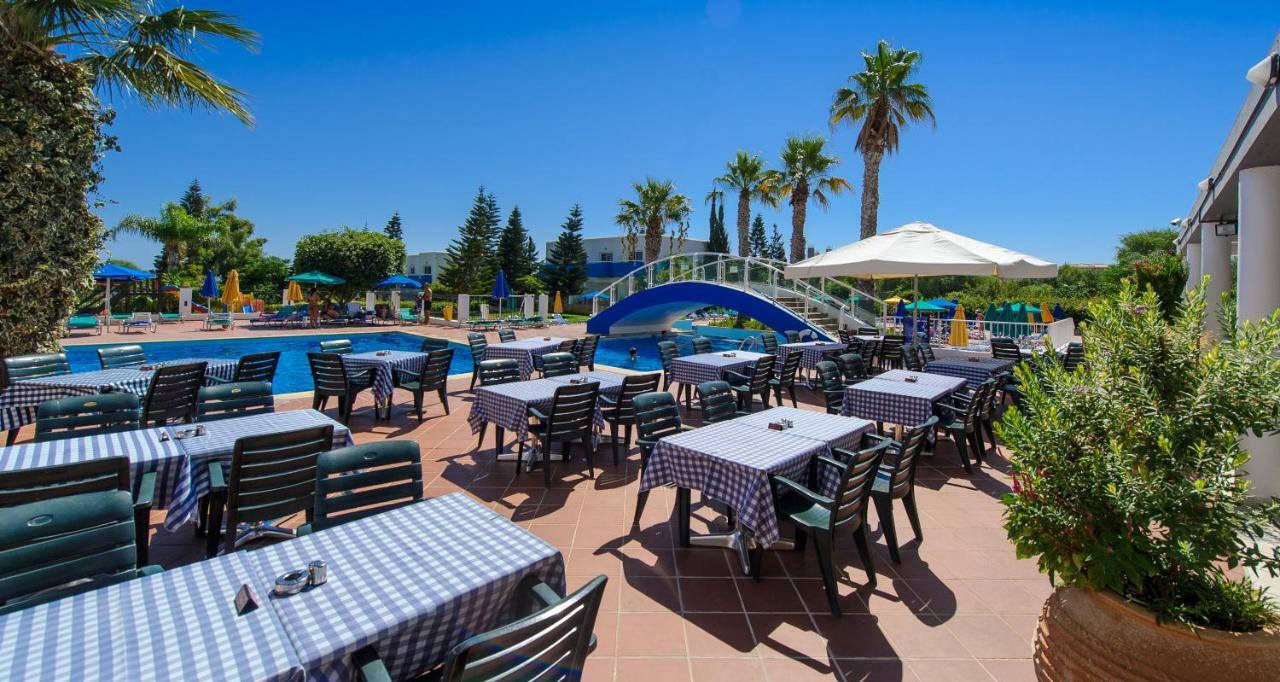 Paramount Hotel Apartments Protaras Esterno foto